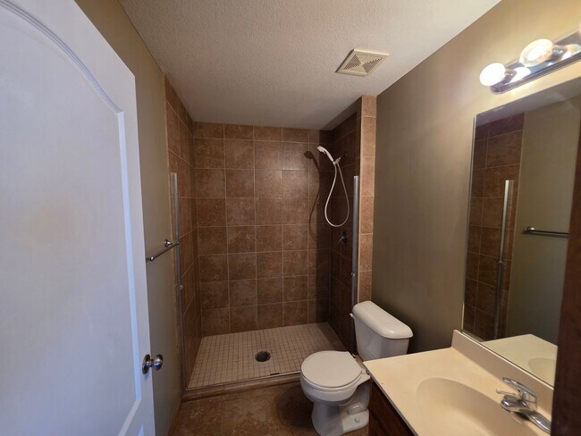 Building Photo - 1109 Kimmy Ln