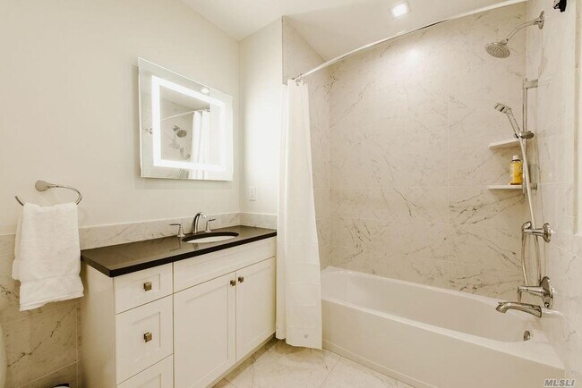 Building Photo - 30 Stewart Ave