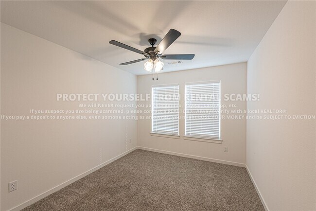 Building Photo - 712 Picard Ave