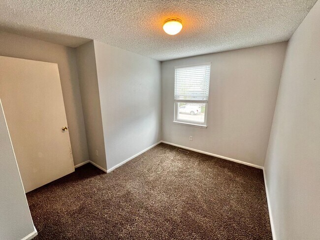 Building Photo - 2336 Arctic Fox Dr