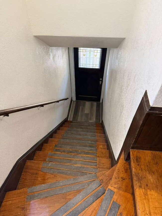 Building Photo - 2213 N 57th St