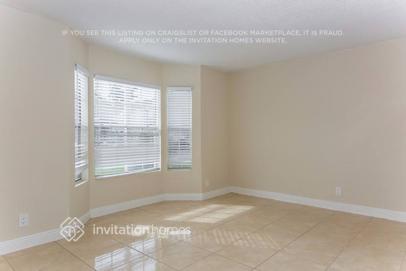 Building Photo - 5879 Rambler Rose Way