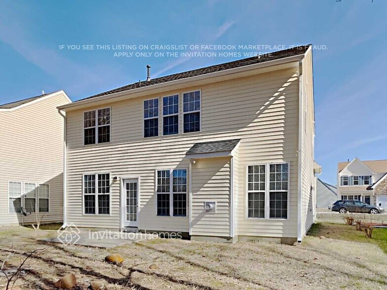 Building Photo - 2032 Red Quartz Dr