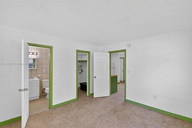 Building Photo - 345 Michigan Ave