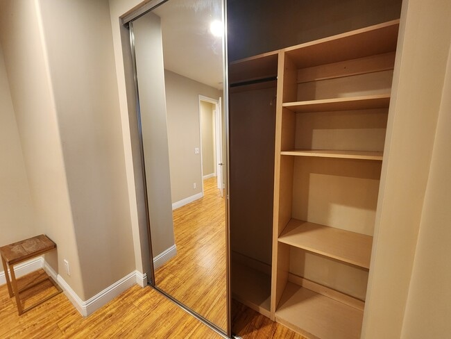 Building Photo - 11131 Sunshine Ter