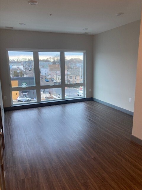 Building Photo - University Square South