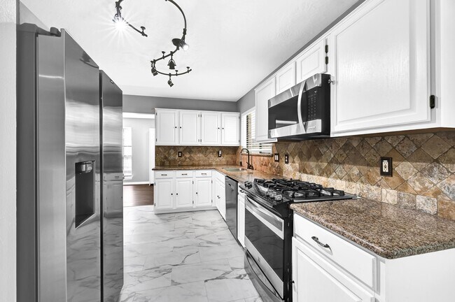 Building Photo - 4919 Dobbin Springs Ln