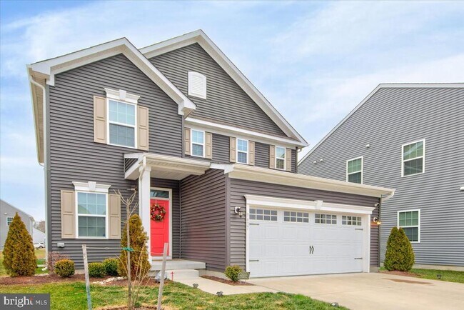 Building Photo - 9437 Rolling Green Dr