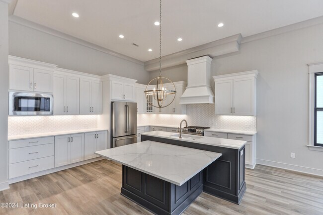 Building Photo - 10504 Meeting St