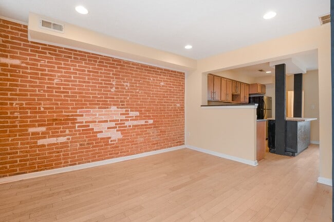 Building Photo - Spacious 2BR/2.5BA Townhome with Finished Basement & Extra Storage