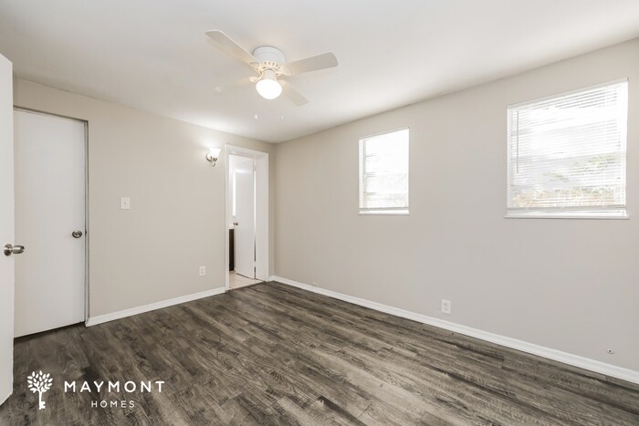 Building Photo - 4772 54th Ave N