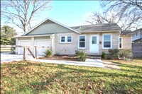 Building Photo - 1415 Newfield Ln