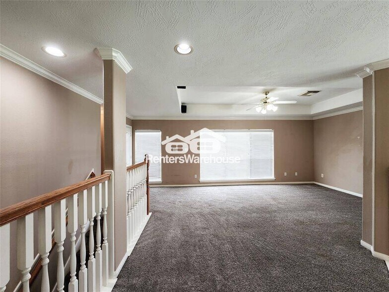 Building Photo - 17406 Autumn Oak Way