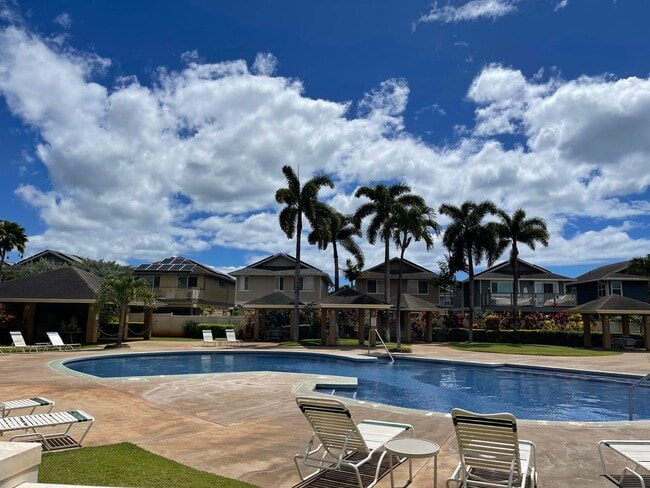 Building Photo - Partly Furnished 3-bedroom, 2.5-bath home,...