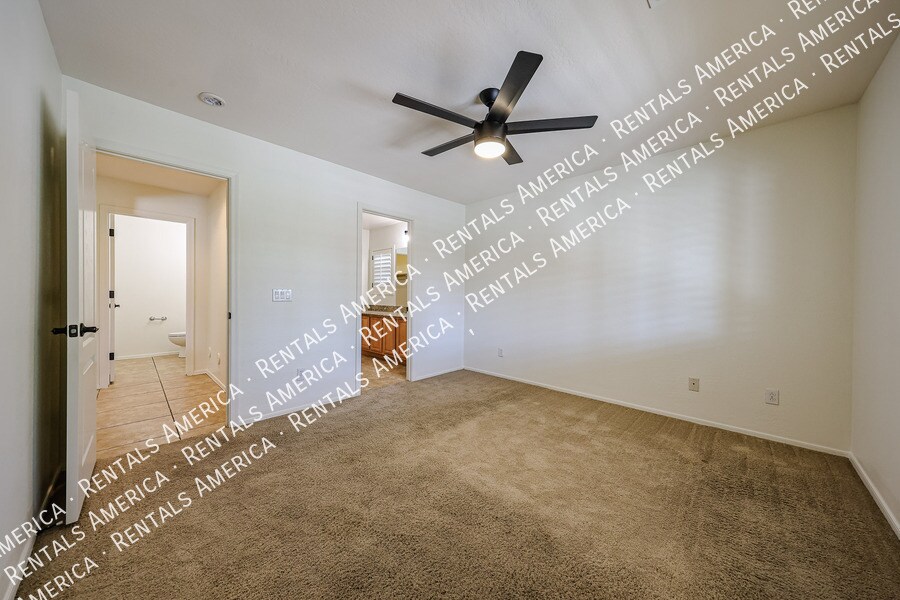 Building Photo - 9827 W Keyser Dr