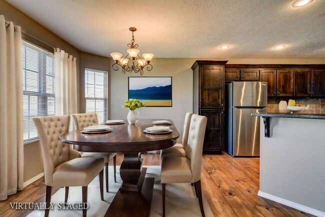 Building Photo - Beautiful 3-bedroom, 2-bath home in Republic with a 2-car garage.