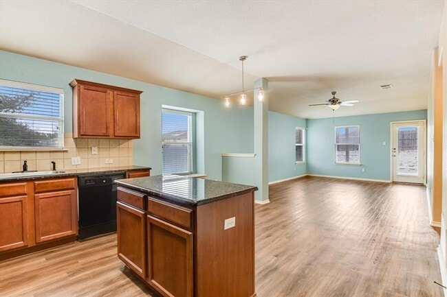 Building Photo - 2864 Hearthsong Loop