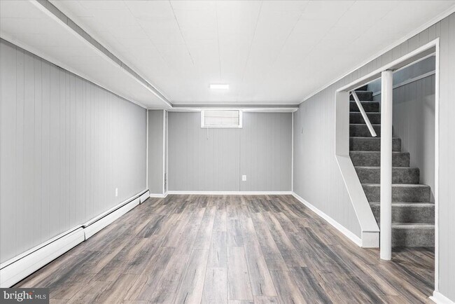 Building Photo - 303 Miles Rd