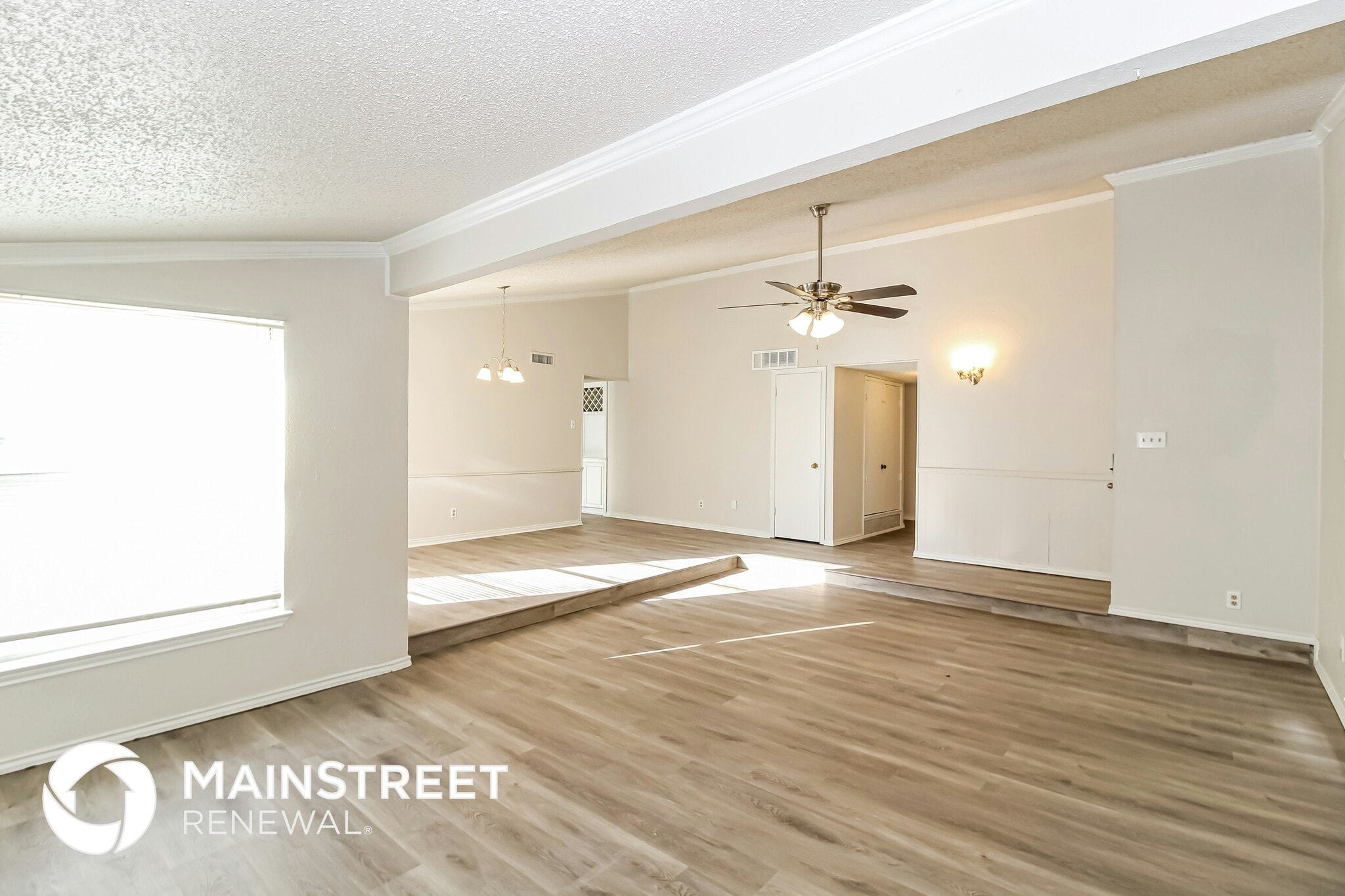 Building Photo - 1514 Carnation Dr