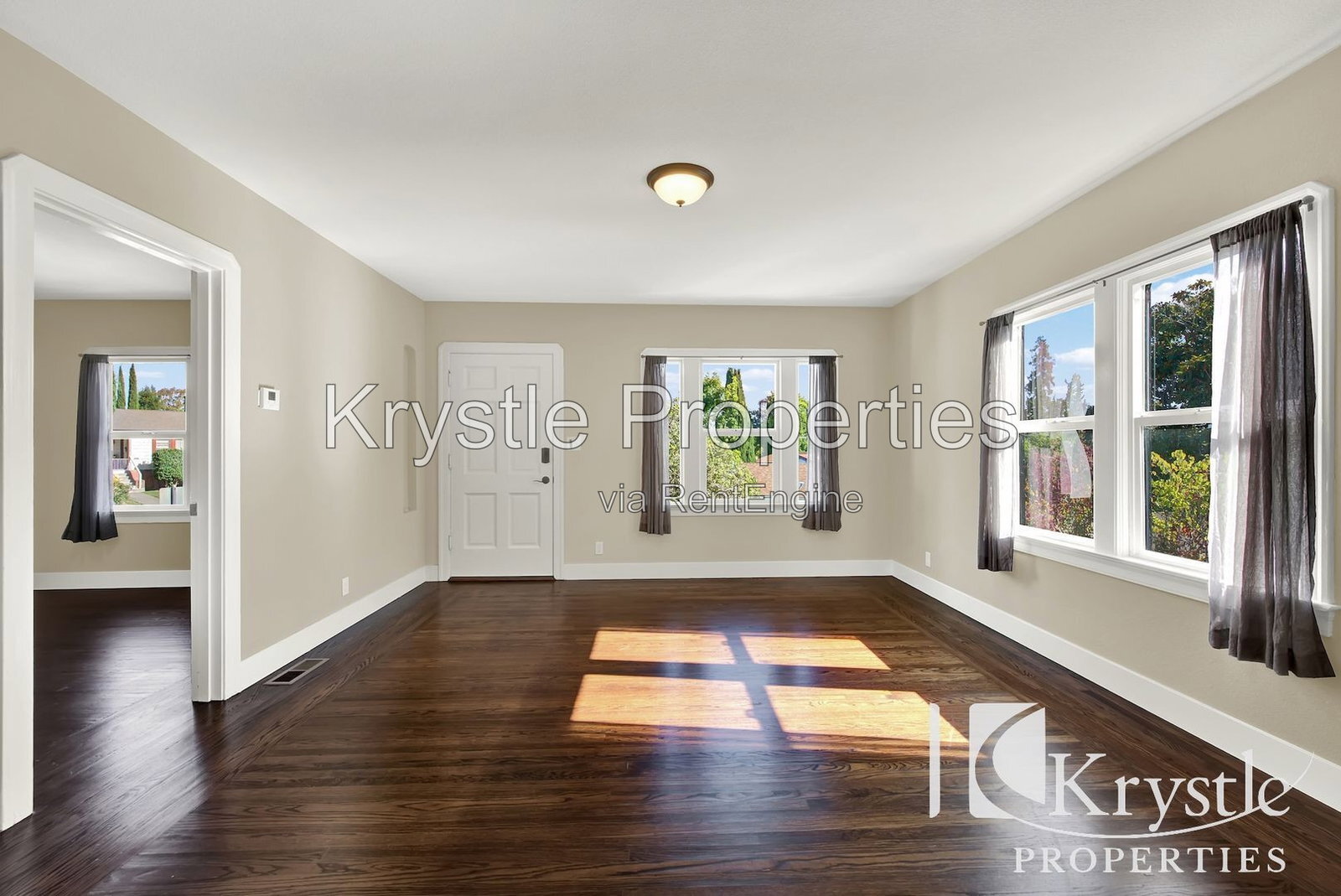 Building Photo - 105 Hill Dr