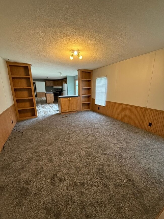 Building Photo - Spacious Country Living in Haysville Kansas