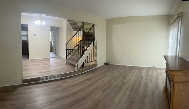 Building Photo - 1594 Brentwood Dr