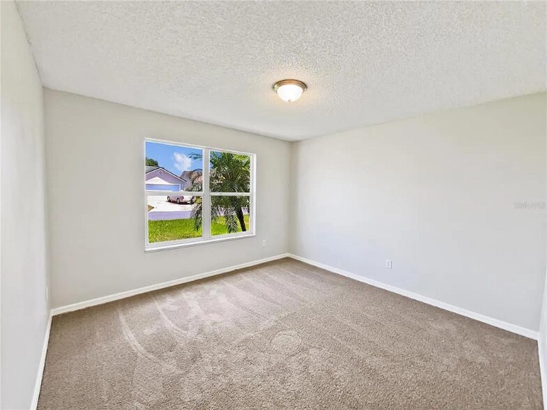 Building Photo - 3840 Burbank Ln