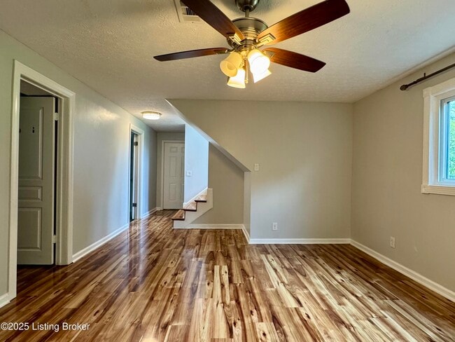 Building Photo - 9218 Axminster Dr