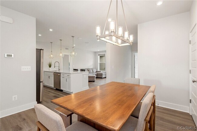 Building Photo - 5326 Old Main St