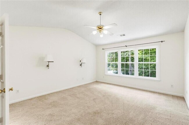 Building Photo - 490 Chippenham Ct
