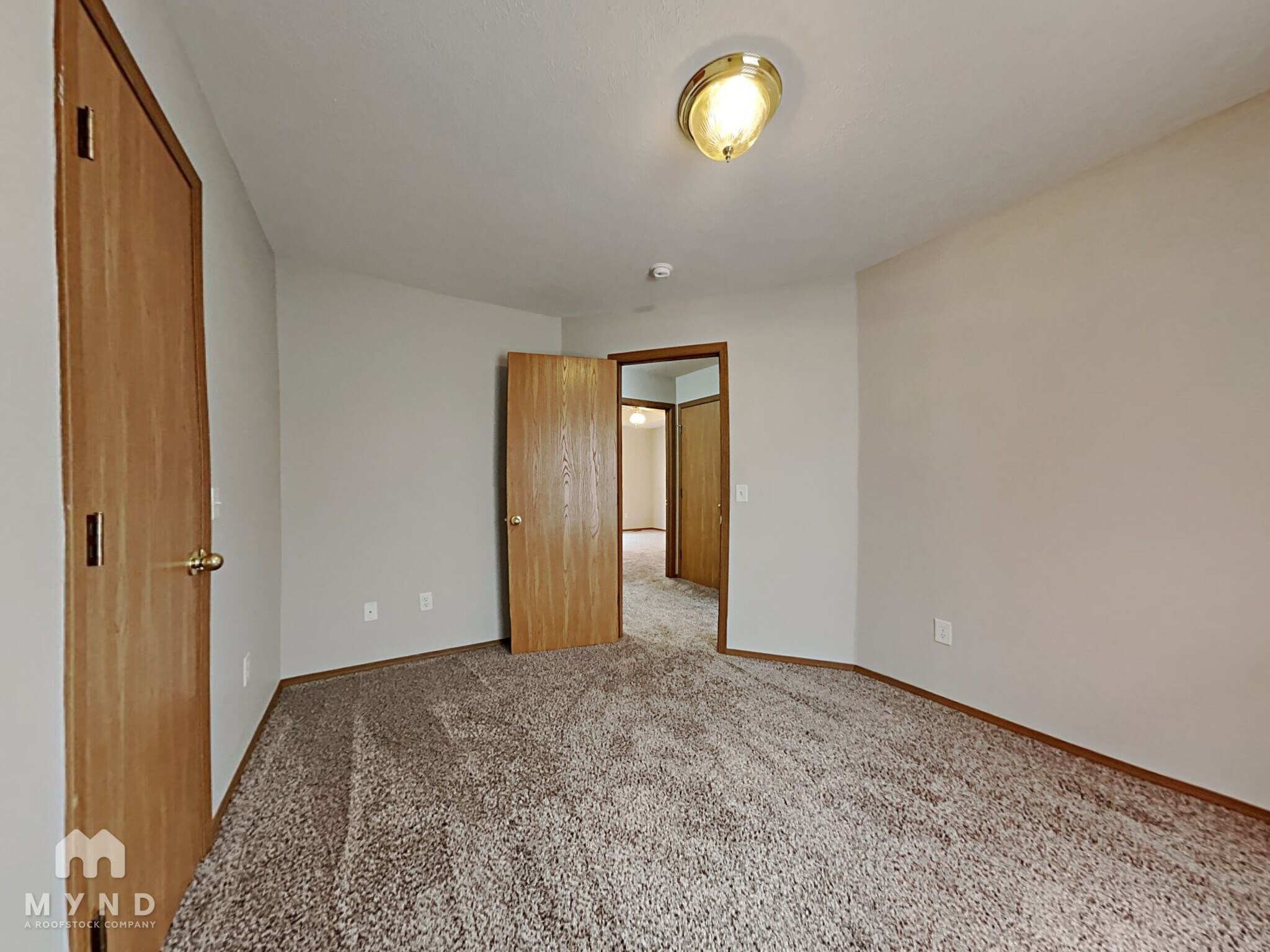 Building Photo - 429 N Century Ave