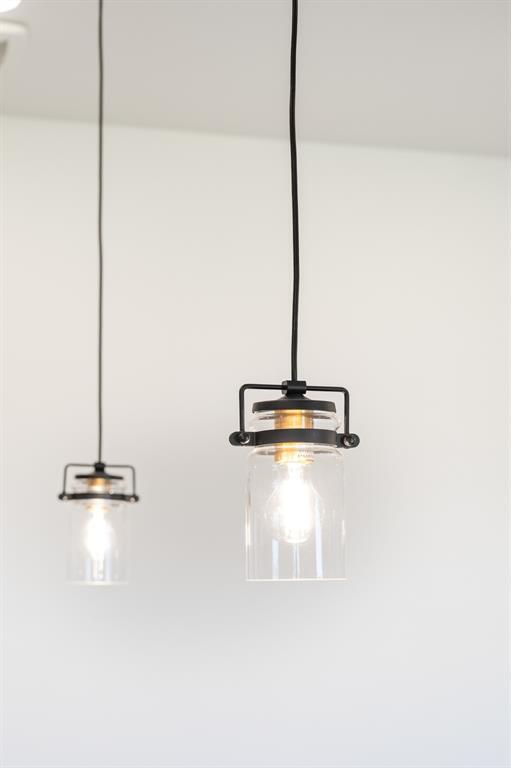 Building Photo - 417 Haven St