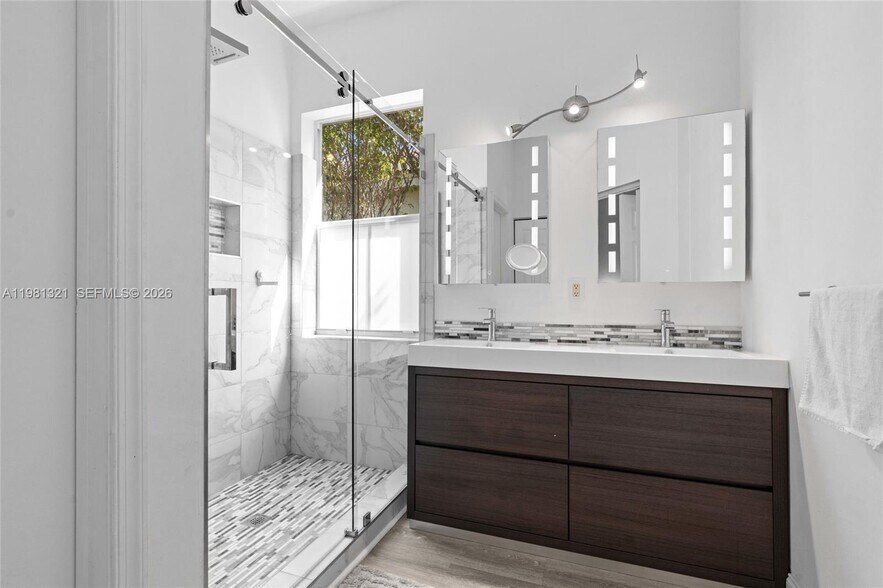 Building Photo - 625 Bald Cypress Rd