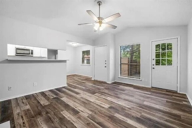 Building Photo - 13306 Waverly Ct