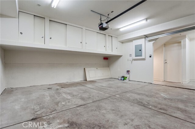 Building Photo - 623 Aviation Way
