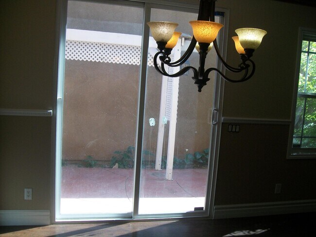 Building Photo - 38227 Lone Tree Ct