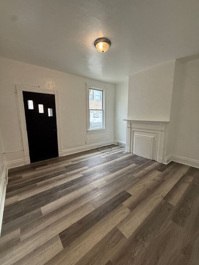 Building Photo - 1106 Langtry St