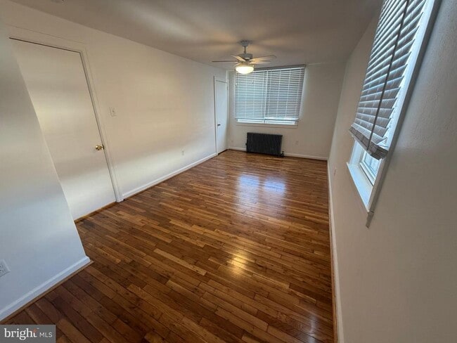 Building Photo - 1206 Green St