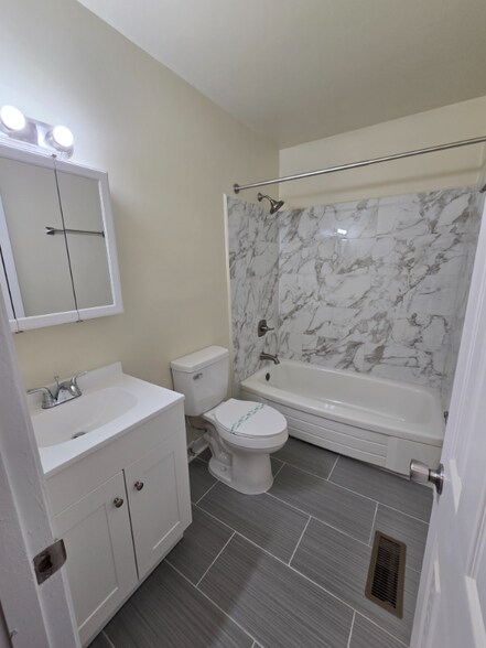 Building Photo - 5238 Goolsby Ct