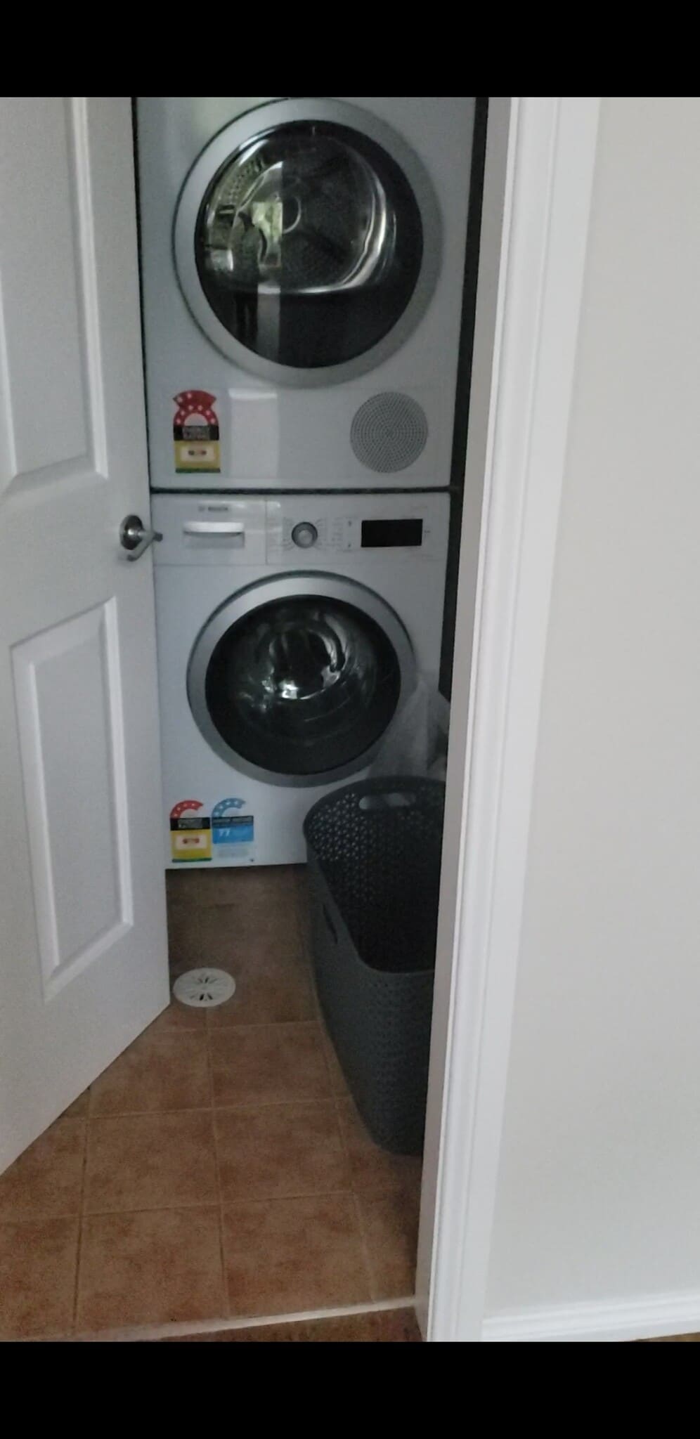 Washer-dryer - 424 Oak St