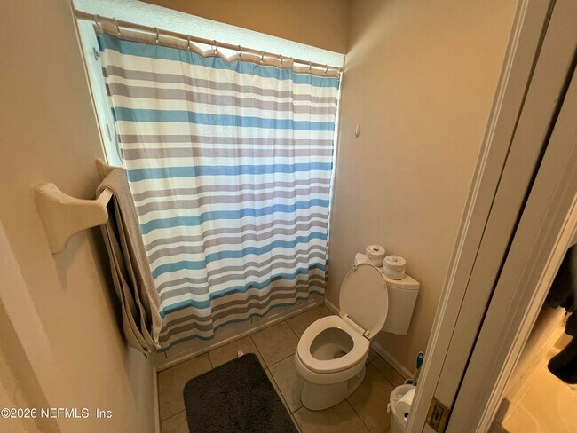 Building Photo - 1018 1st St S