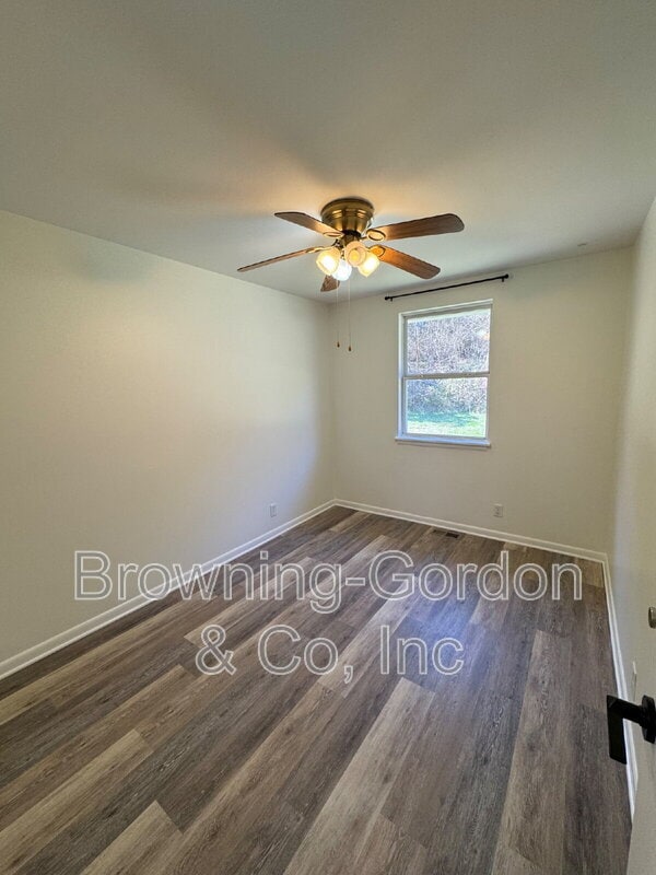 Building Photo - 544 Phipps Dr