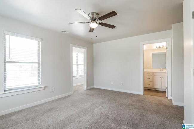 Building Photo - 115 Ridgeview Cir