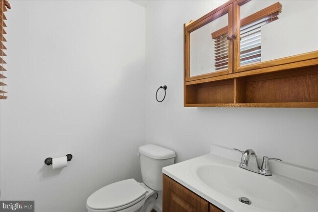 Building Photo - 1447 Knight Ave
