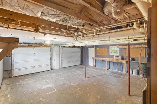 Building Photo - 7800 Temple Acres Dr