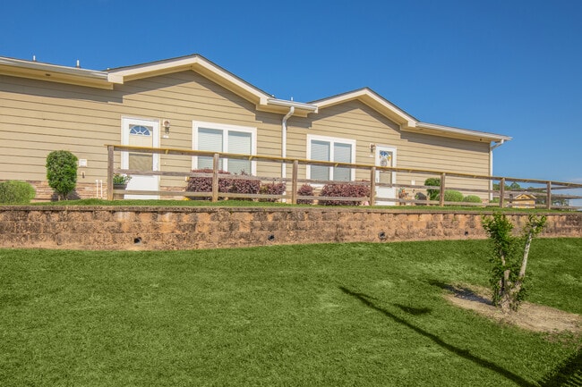 Building Photo - Coastal Breeze