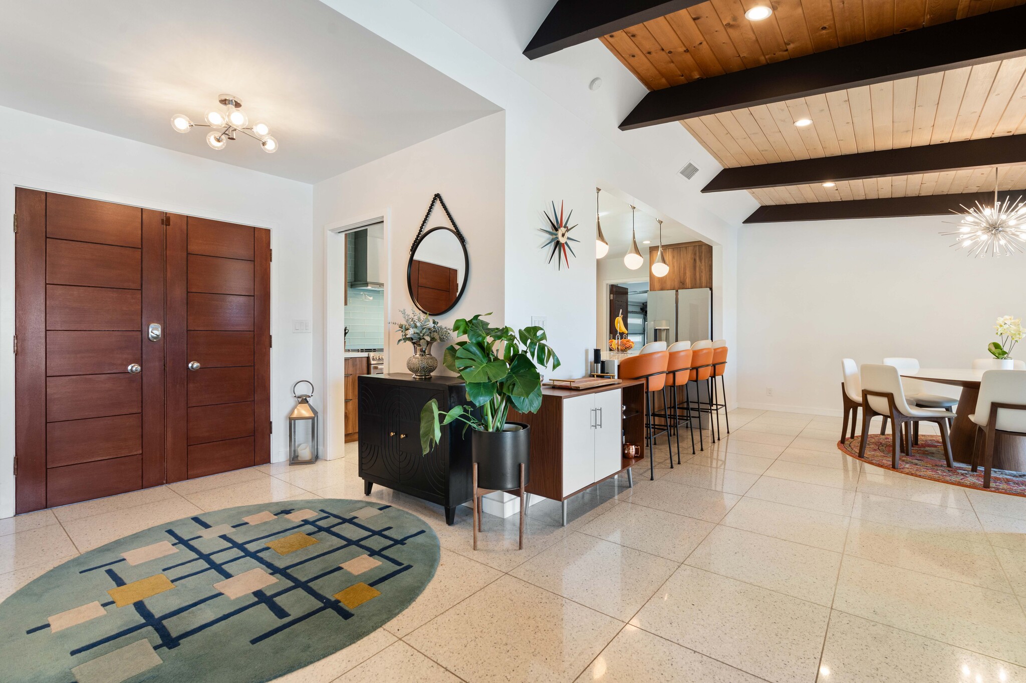 Building Photo - 10405 Ditson St