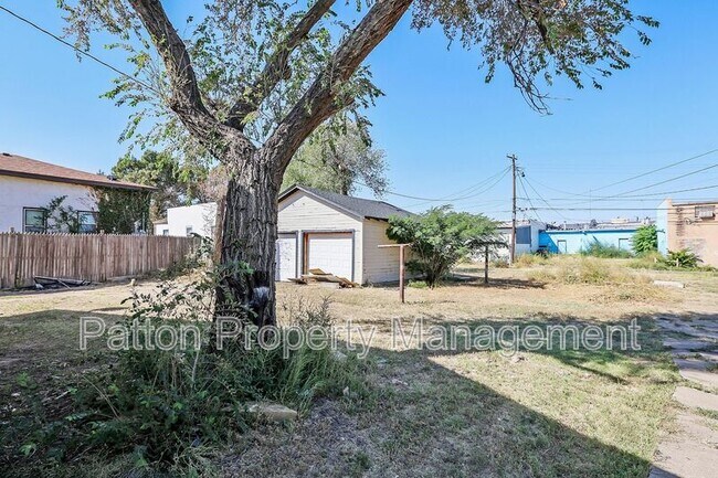 Building Photo - 1506 SW 11th Ave