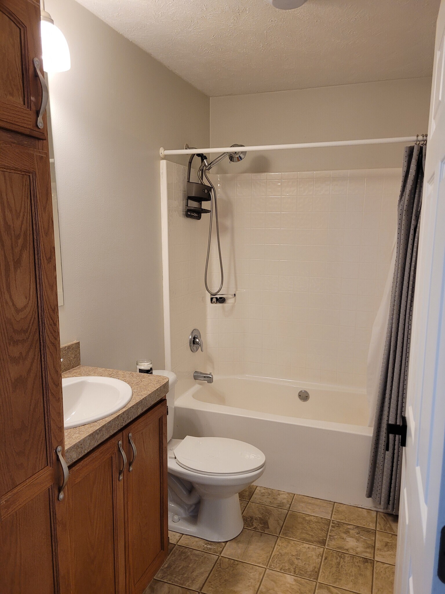 Building Photo - 6088 Pointview Ct