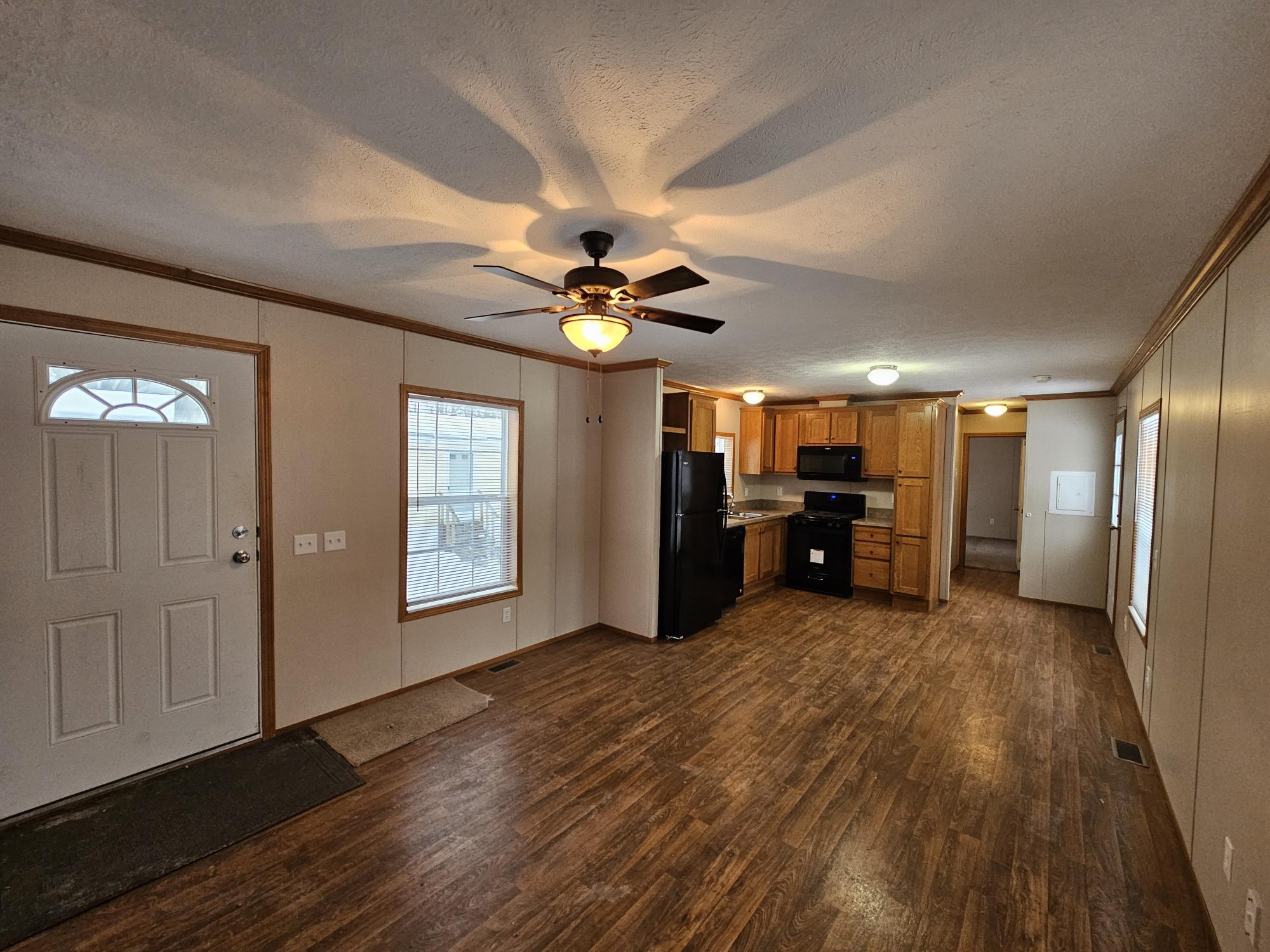 Building Photo - 3 Spruce Ln